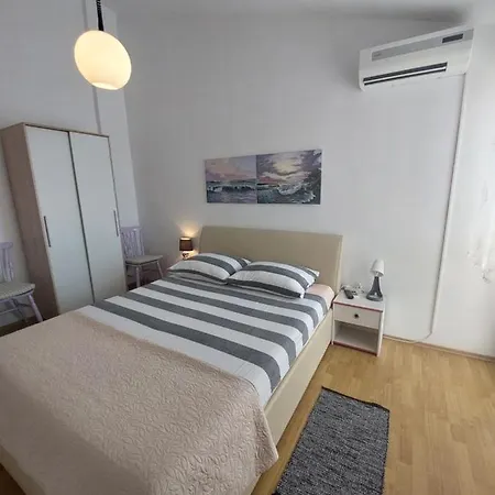 Apartment The Look